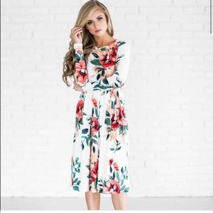 JESSAKAE FLORAL DRESS 🌸💐